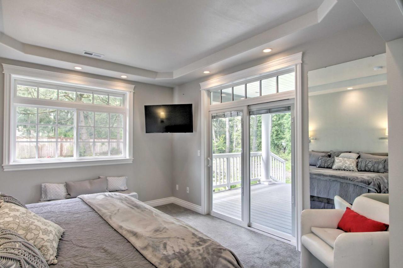 Contemporary Tacoma Cottage With Deck And Pond! Exterior photo